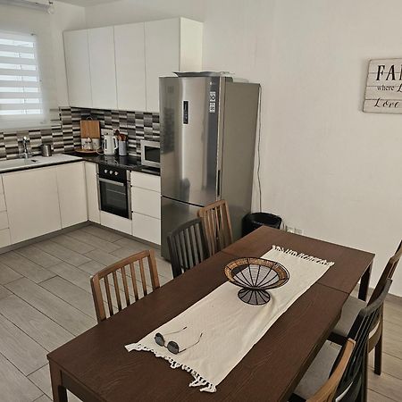 Zom Holiday Apartment بافوس المظهر الخارجي الصورة